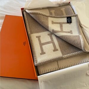 Hermes Blanket